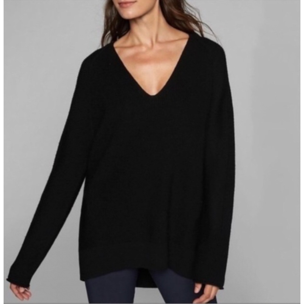 Athleta Hanover V-Neck Sweater‎ Merino Blend in Black Size Small